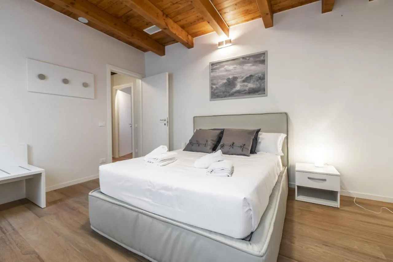 Venetian Dream Apartment R&R Italy